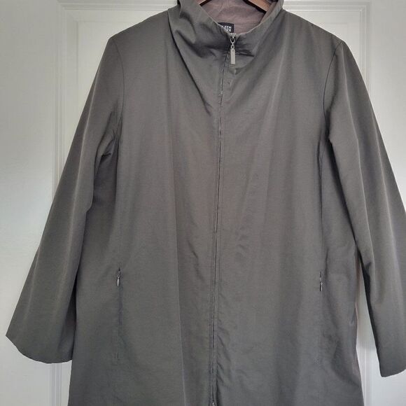 Eileen Fisher Olive Green coat/Jacket front zip & pockets size M - Picture 1 of 10